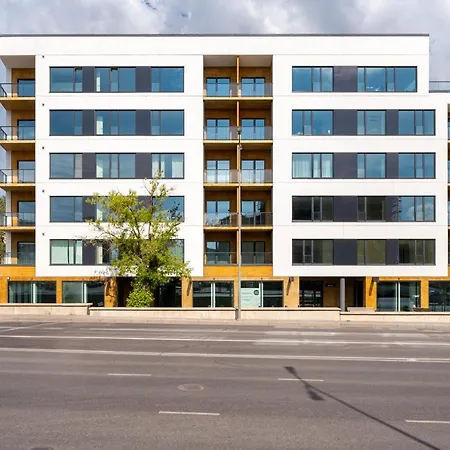 Brand New 2bdroom Free Parking *